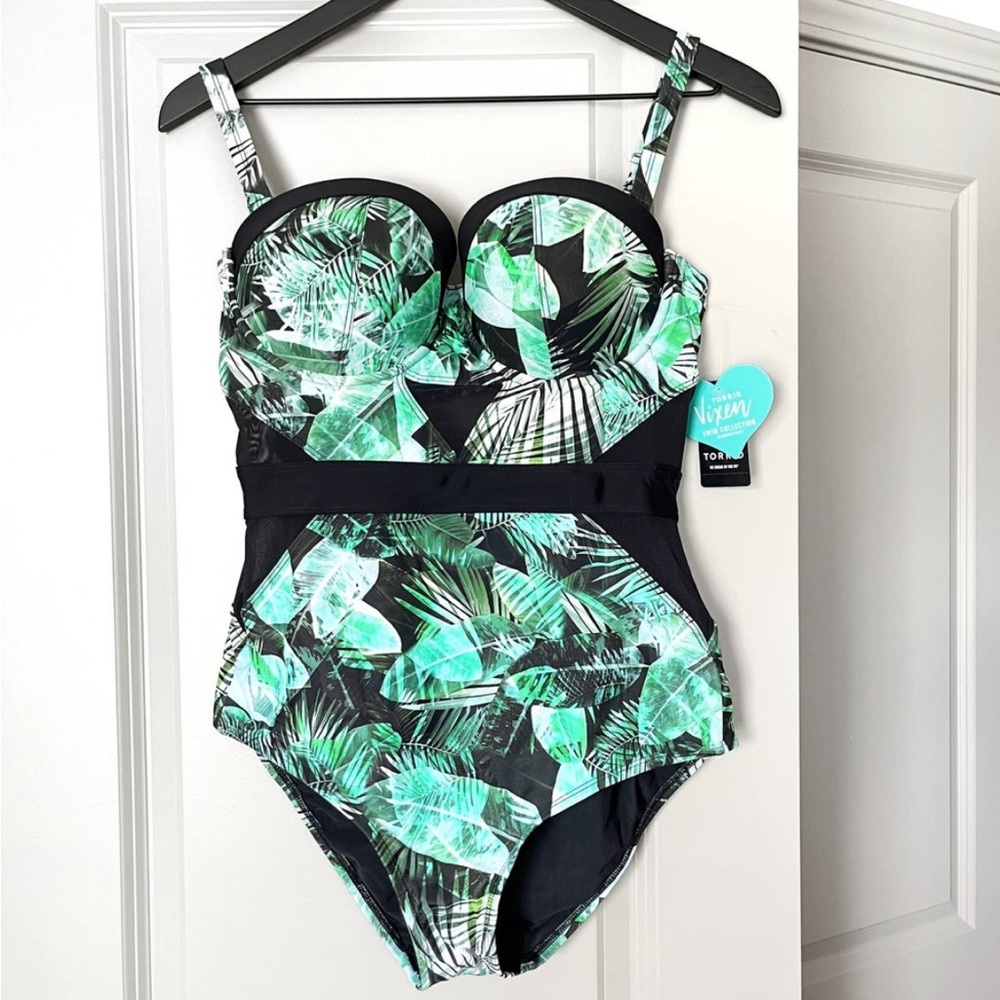 Torrid Palm Tropical Swimsuit Cutout One Piece Contour Retro Plus Vixen 5X
